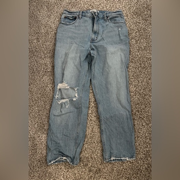 Abercrombie 90’s Straight Ultra High Rise Jeans - Picture 1 of 5